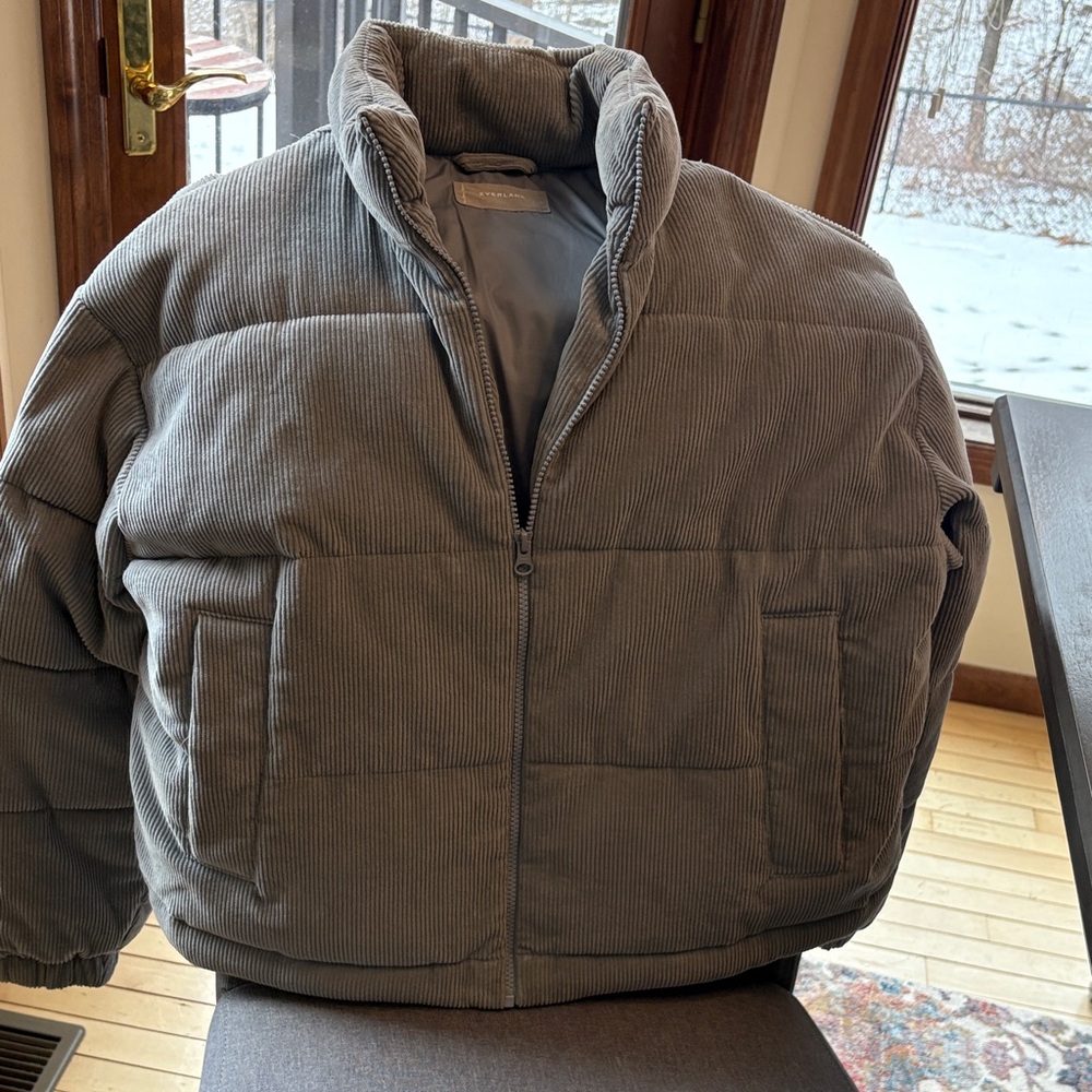 Everlane corduroy puffer size large